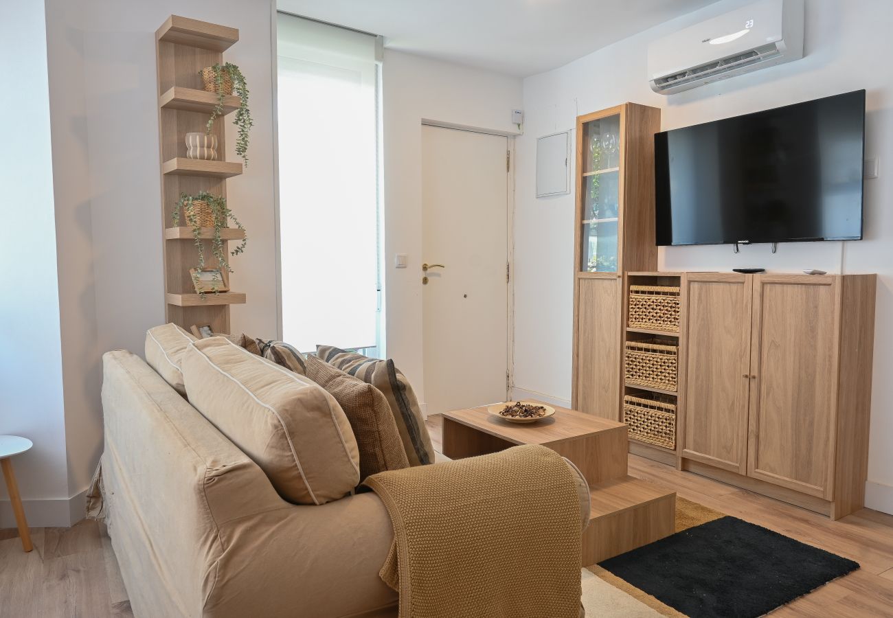 Apartamento en Madrid - Coqueto Apartamento de un dormitorio en Valdeacederas  PAT11