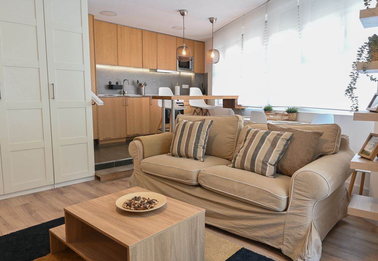 Apartamento en Madrid - Coqueto Apartamento de un dormitorio en Valdeacederas  PAT11