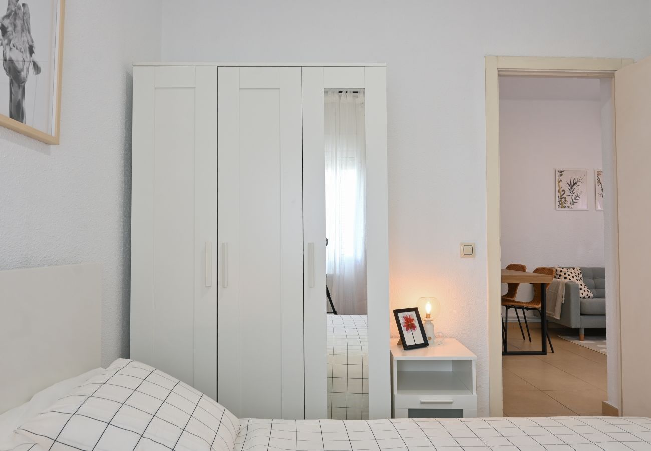 Apartamento en Madrid - Luminoso apartamento de tres dormitorios  