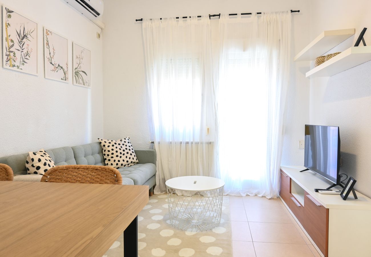 Apartamento en Madrid - Luminoso apartamento de tres dormitorios  