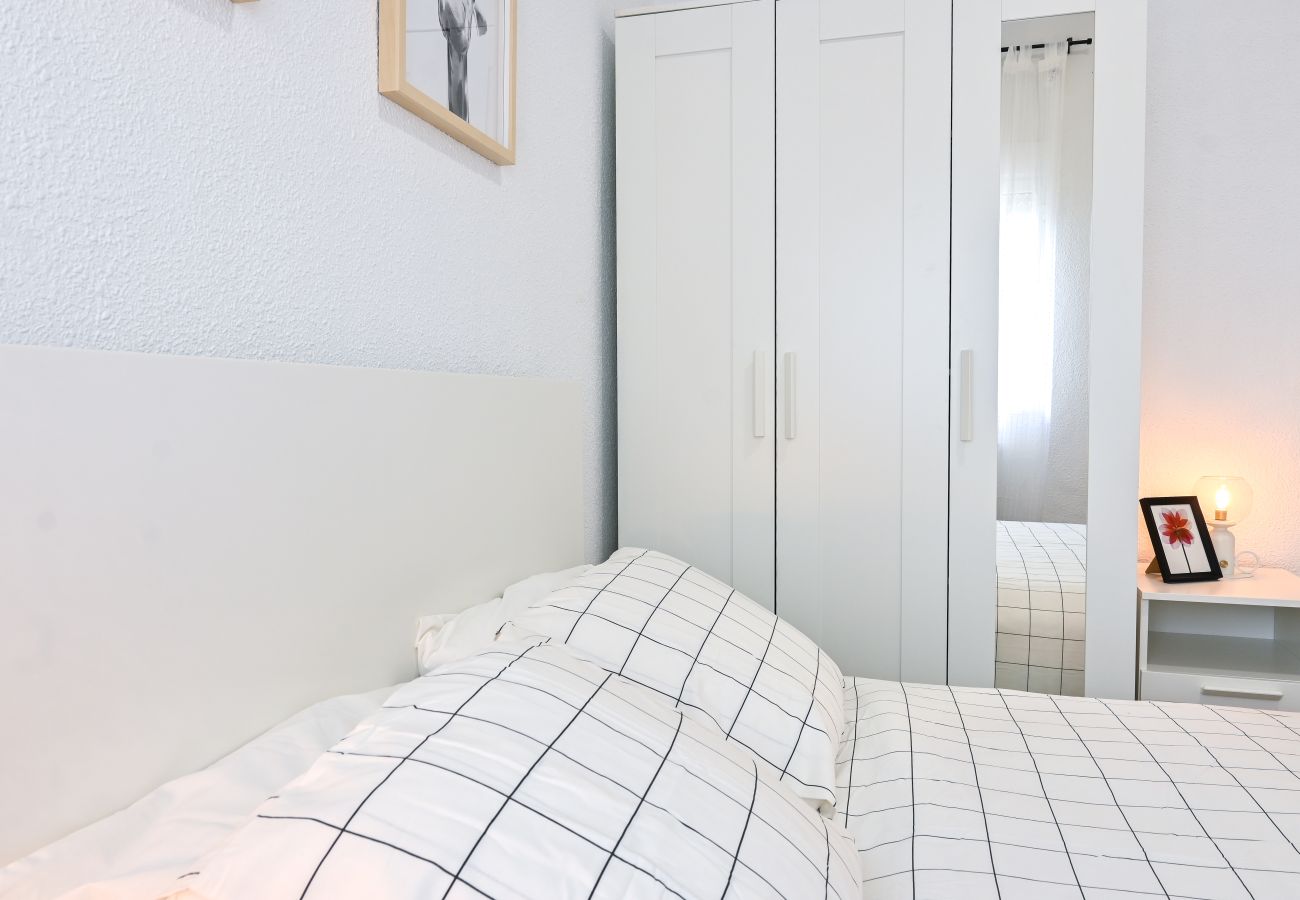 Apartamento en Madrid - Luminoso apartamento de tres dormitorios  