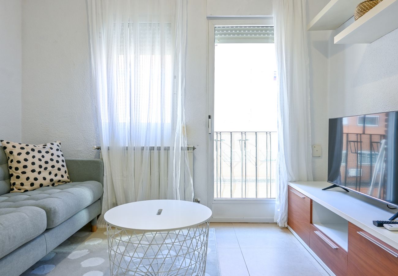 Apartamento en Madrid - Luminoso apartamento de tres dormitorios  PAS32I