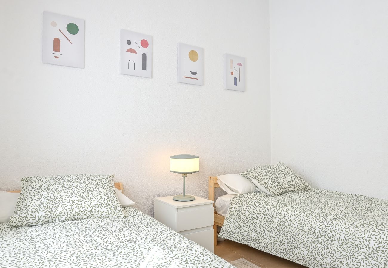 Apartamento en Madrid - Luminoso apartamento de tres dormitorios  PAS32I