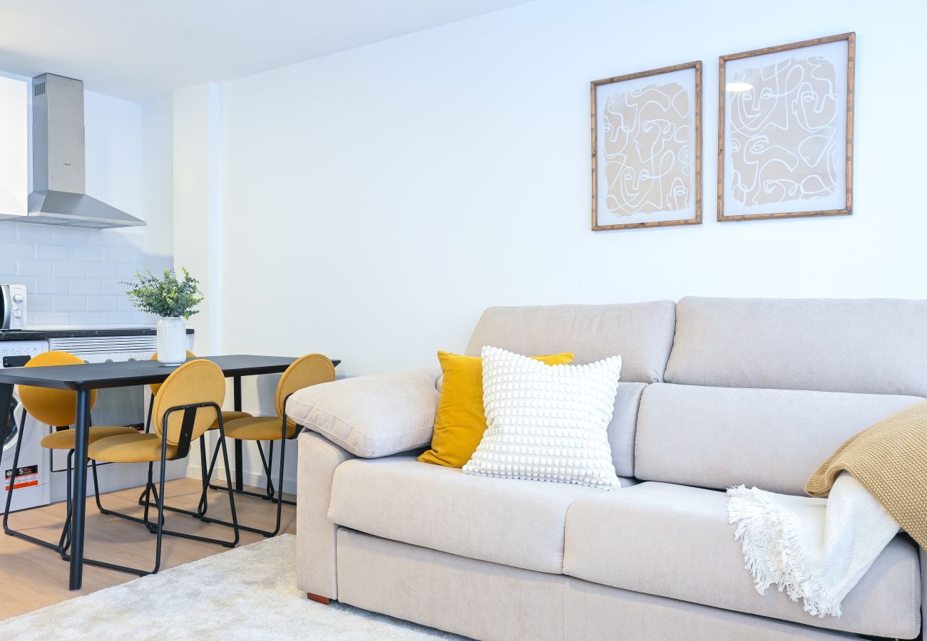 Apartamento en Madrid - Amplio apartamento en Pasaje Virgen de la Alegría 