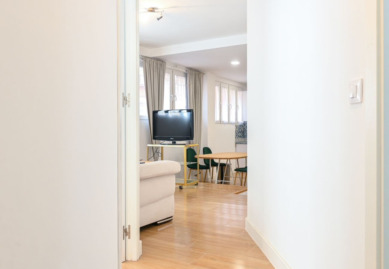 Apartamento en Madrid - M (PFR5)  Coqueto apartamento de dos dormitorios  en el corazón de Madrid