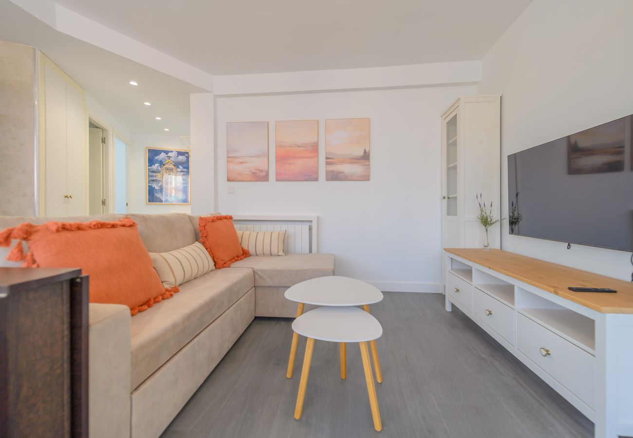 Apartamento en Madrid - Acogedor Apartamento en San Isidro: Confort y Conectividad cerca al Corazón de Madrid ALA68