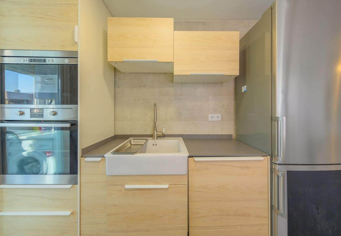 Apartamento en Madrid - Acogedor Apartamento en San Isidro: Confort y Conectividad cerca al Corazón de Madrid ALA68