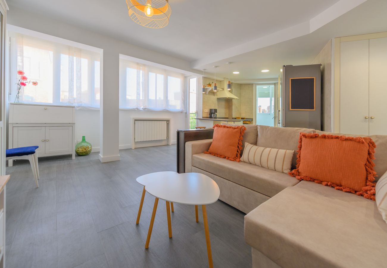 Apartamento en Madrid - Acogedor Apartamento en San Isidro: Confort y Conectividad cerca al Corazón de Madrid ALA68