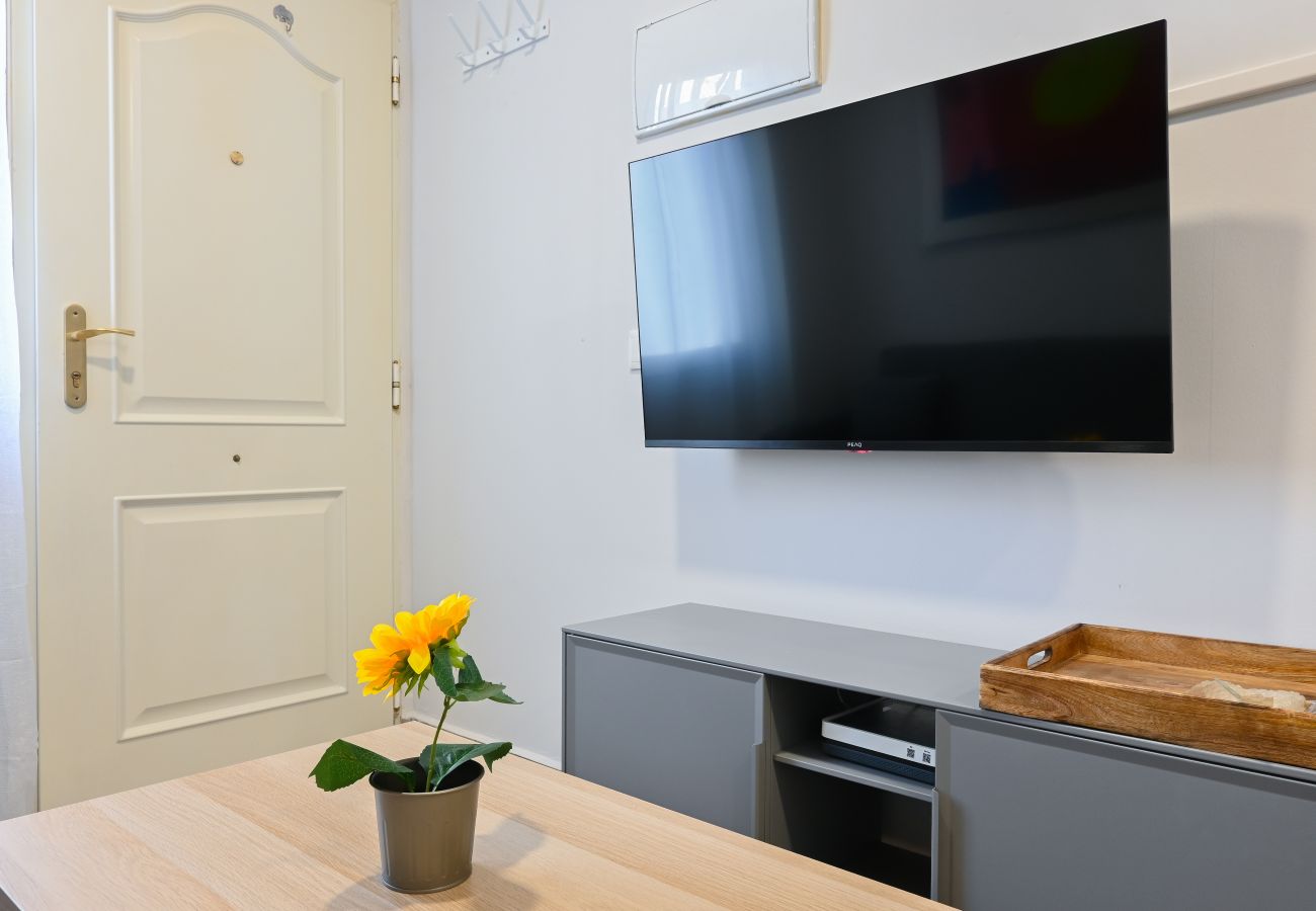 Apartamento en Madrid -  Acogedor apartamento  de una dormitorio en Fuencarral