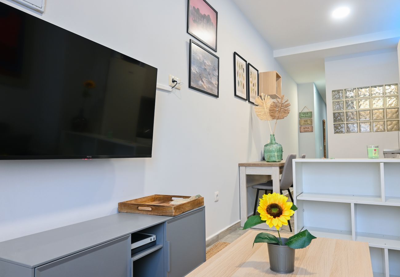 Apartamento en Madrid -  Acogedor apartamento  de una dormitorio en Fuencarral