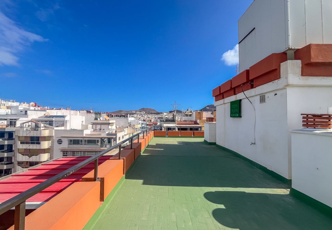 Apartamento en Las Palmas de Gran Canaria - Lightbooking Sagasta Playa a tan solo 10 metros de la playa de las Canteras