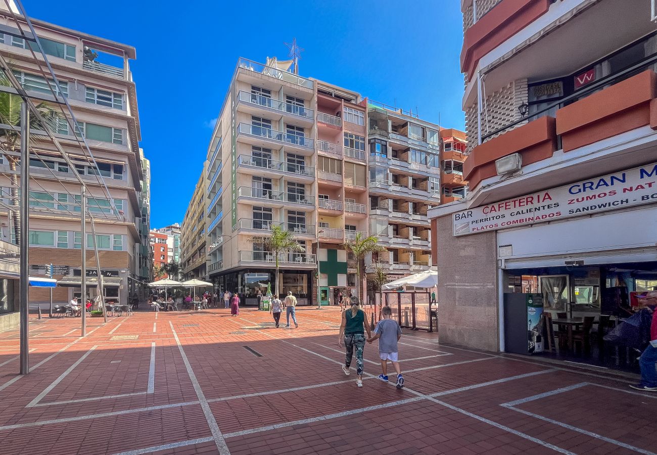 Apartamento en Las Palmas de Gran Canaria - Lightbooking Sagasta Playa a tan solo 10 metros de la playa de las Canteras