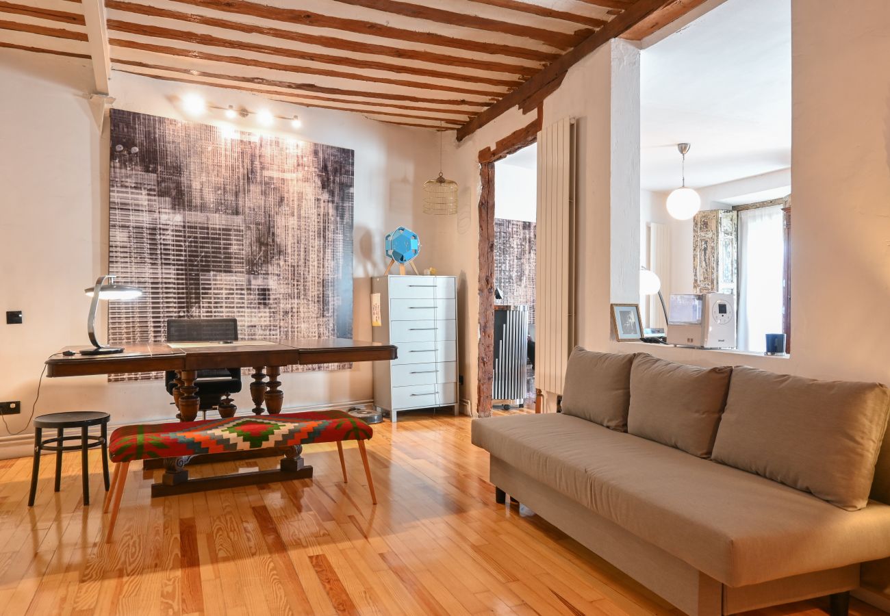 Apartamento en Madrid - Magnifica vivienda con balcones a pocos minutos del Centro de Madrid M (AMA23)