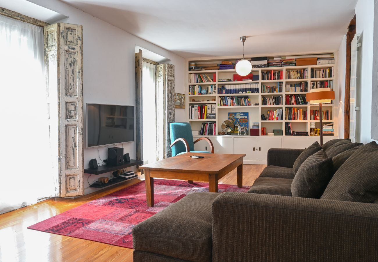 Apartamento en Madrid - Magnifica vivienda con balcones a pocos minutos del Centro de Madrid M (AMA23)