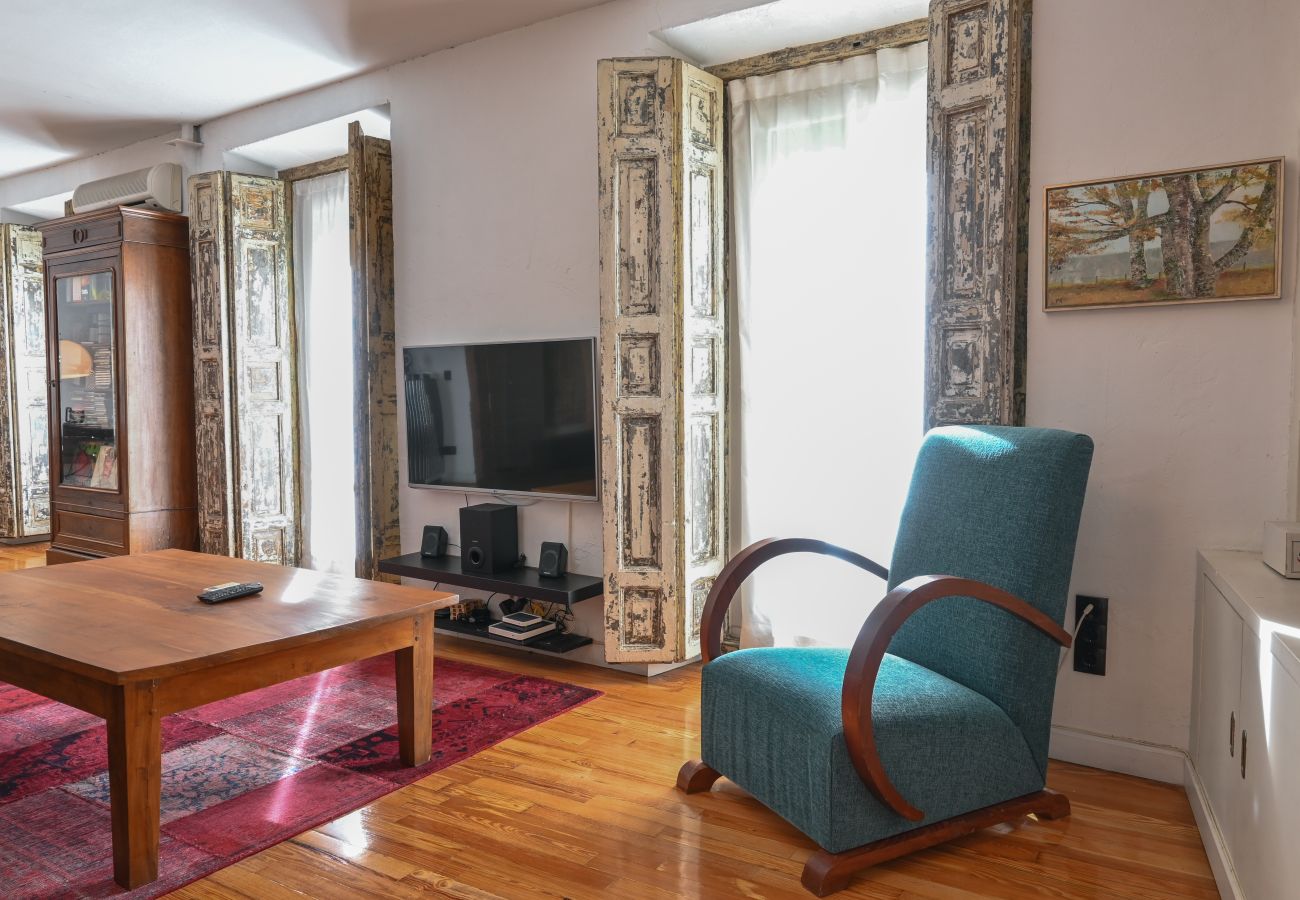 Apartamento en Madrid - Magnifica vivienda con balcones a pocos minutos del Centro de Madrid M (AMA23)