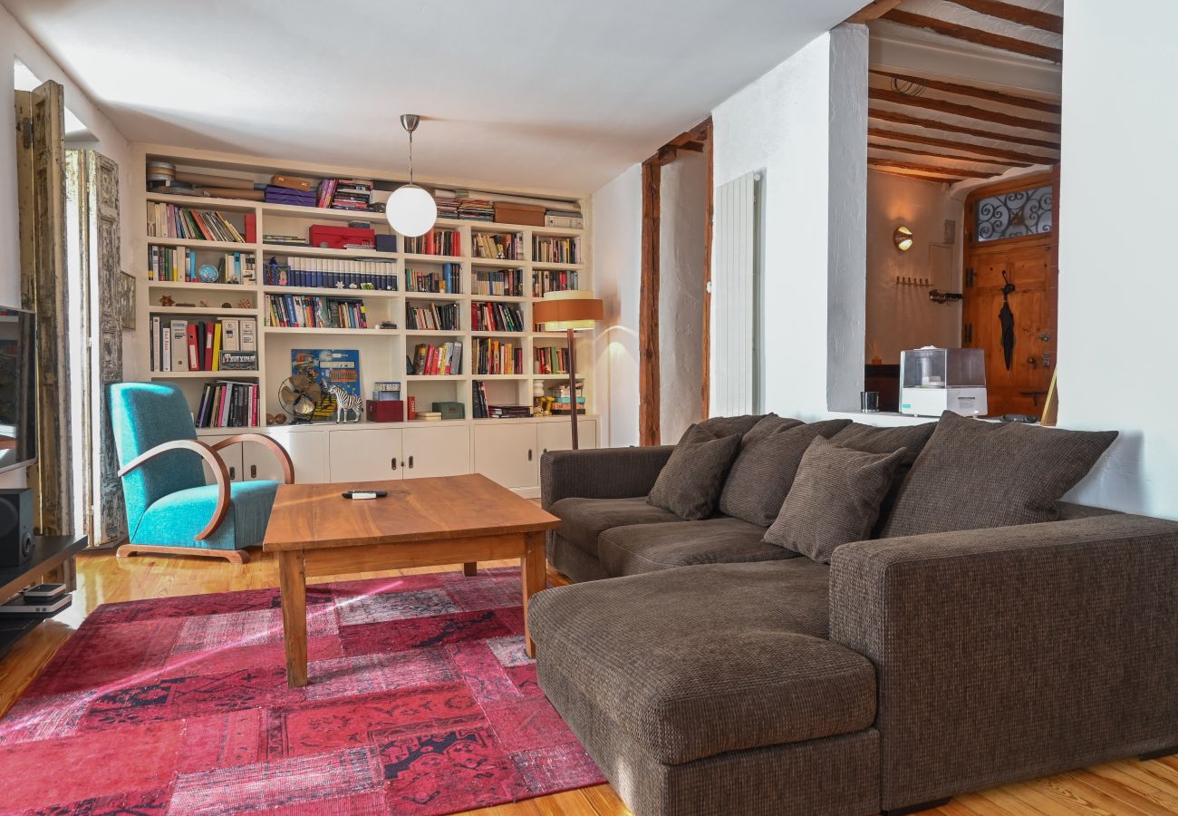 Apartamento en Madrid - Magnifica vivienda con balcones a pocos minutos del Centro de Madrid M (AMA23)