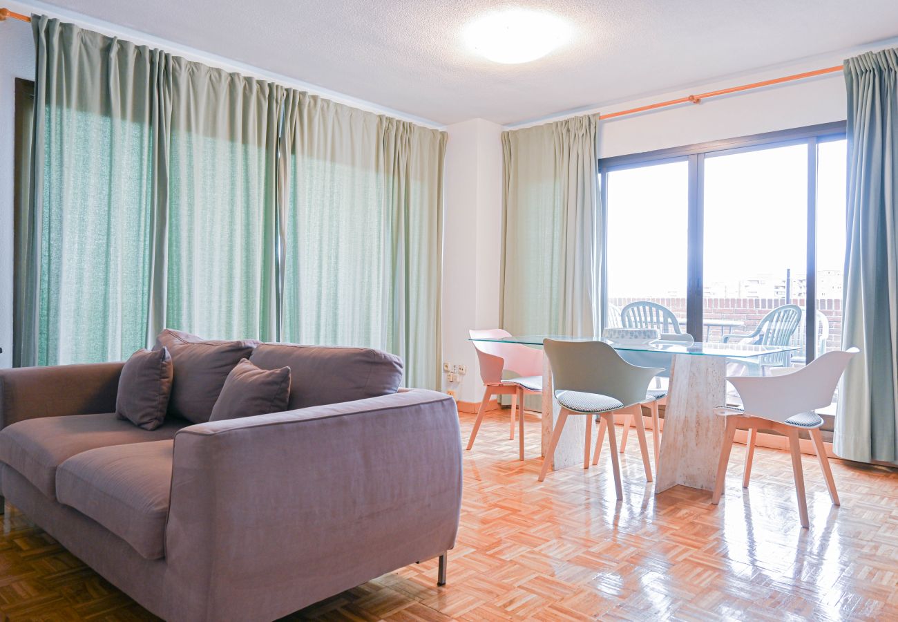 Apartamento en Madrid -  Dúplex Ático con Espectaculares Vistas al Parque en Tetuán