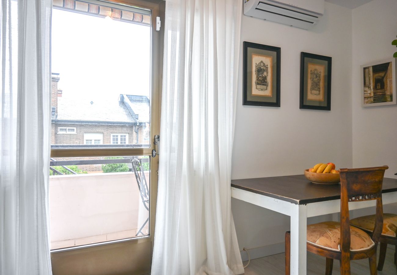 Apartamento en Alcobendas -  Vivienda Ideal: Espacio Acogedor en Alcobendas con Terraza Privada