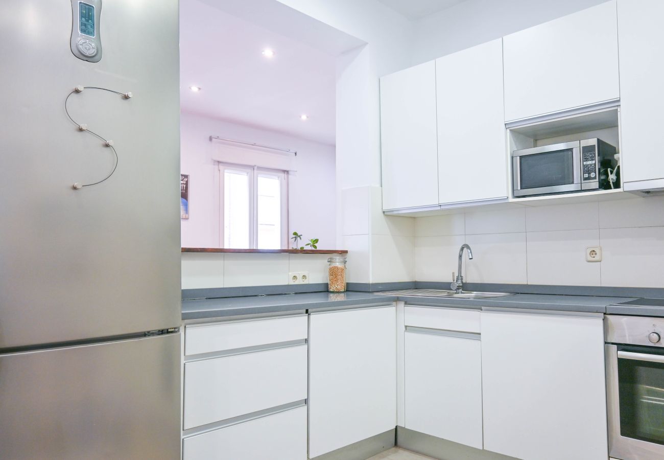 Apartamento en Madrid - Elegante Apartamento con Balcones en el Corazón del Barrio de Salamanca