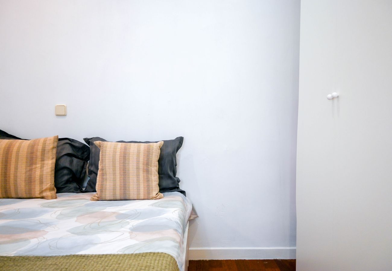 Apartamento en Madrid - Elegante Apartamento con Balcones en el Corazón del Barrio de Salamanca