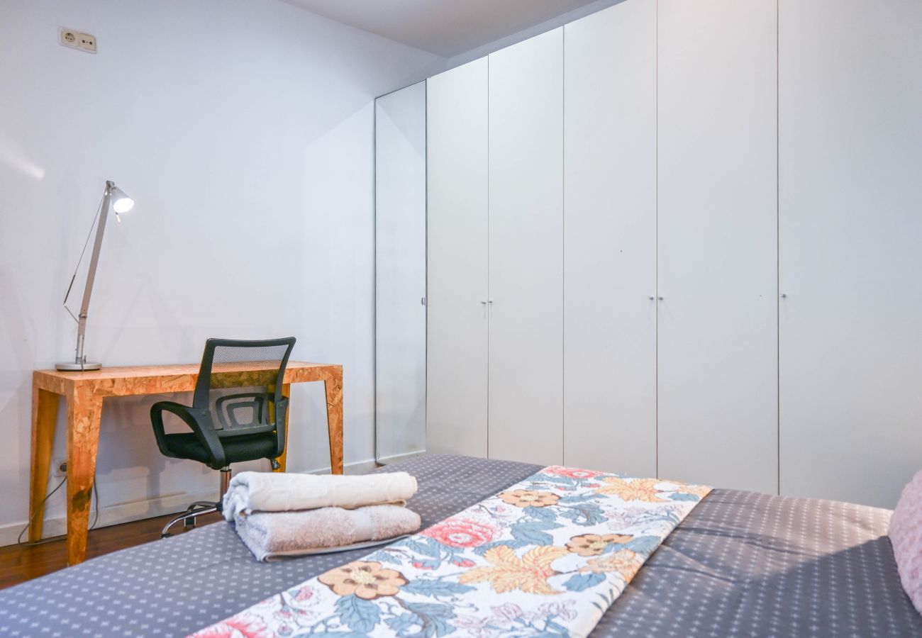 Apartamento en Madrid - Elegante Apartamento con Balcones en el Corazón del Barrio de Salamanca