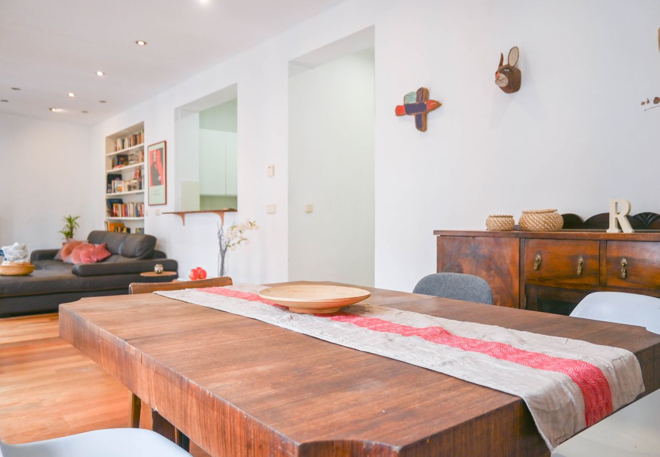 Apartamento en Madrid - Elegante Apartamento con Balcones en el Corazón del Barrio de Salamanca