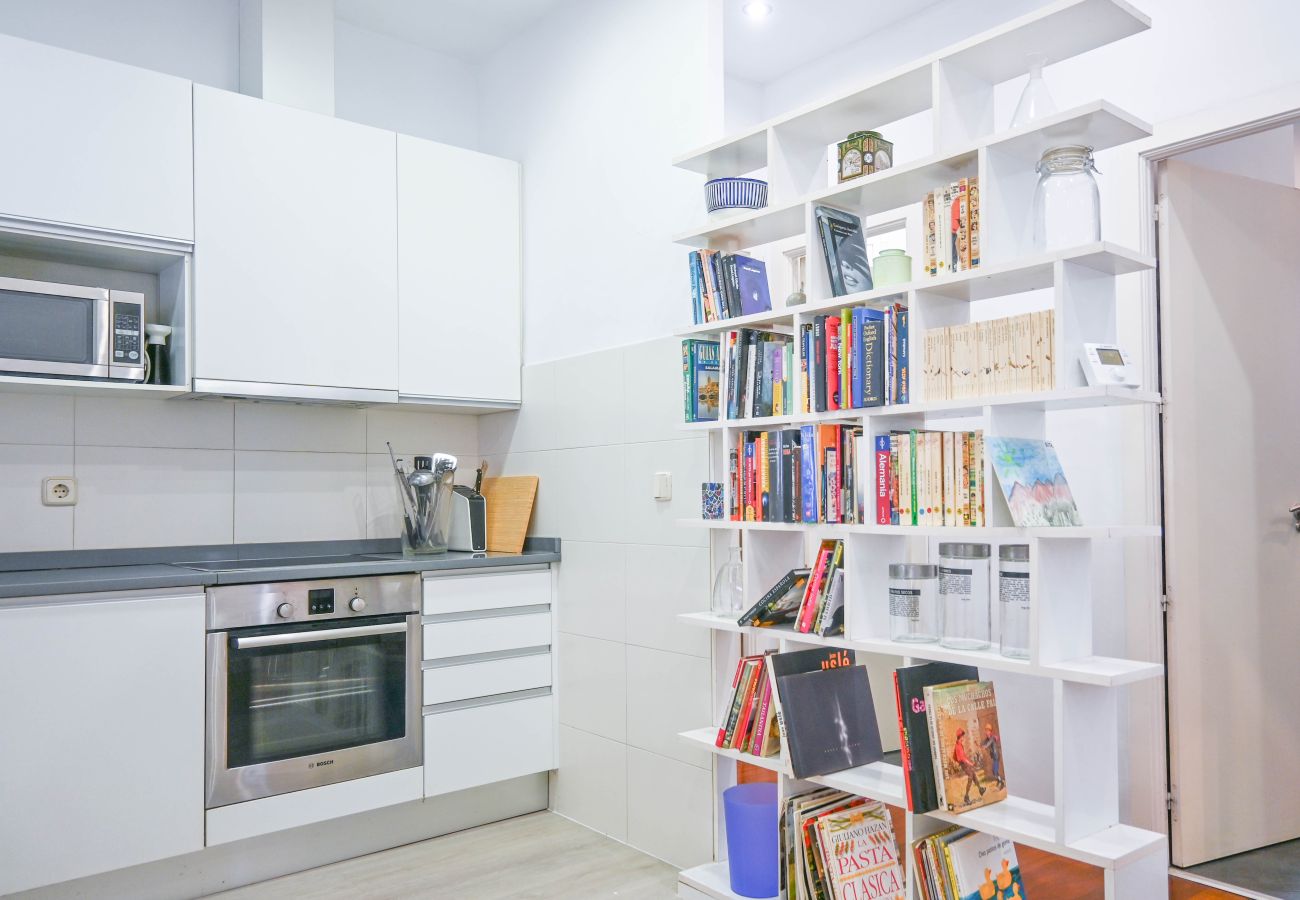 Apartamento en Madrid - Elegante Apartamento con Balcones en el Corazón del Barrio de Salamanca