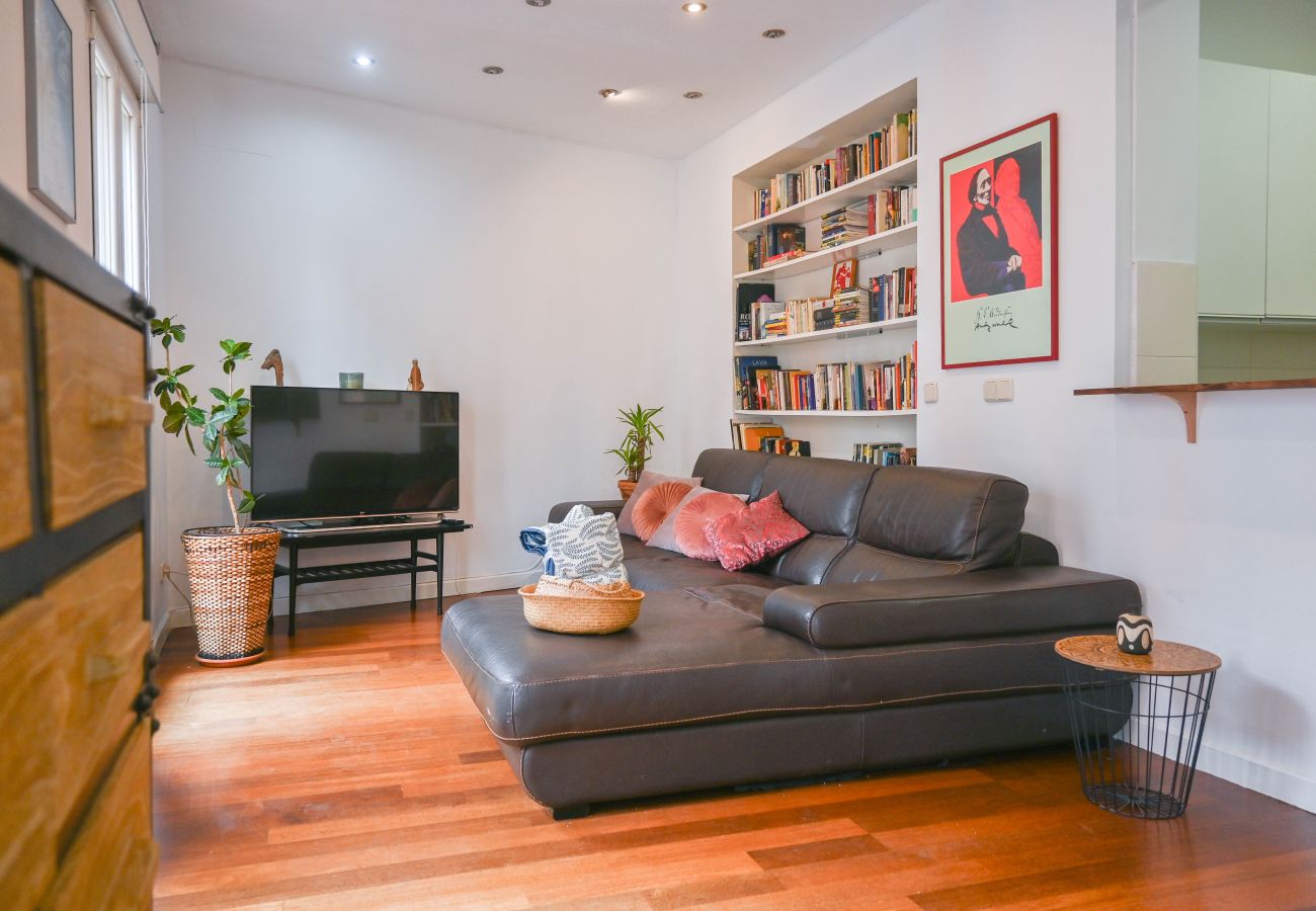 Apartamento en Madrid - Elegante Apartamento con Balcones en el Corazón del Barrio de Salamanca