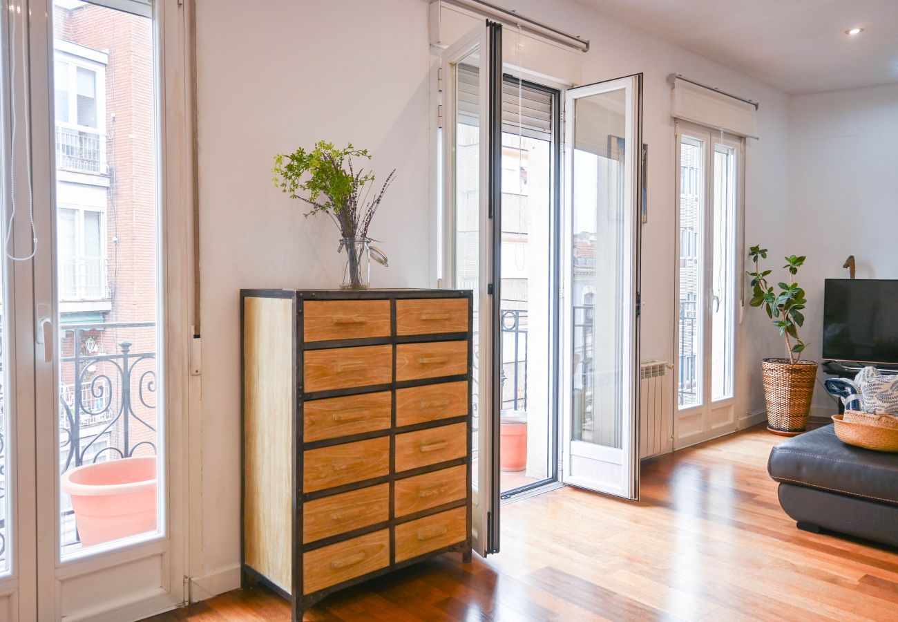 Apartamento en Madrid - Elegante Apartamento con Balcones en el Corazón del Barrio de Salamanca