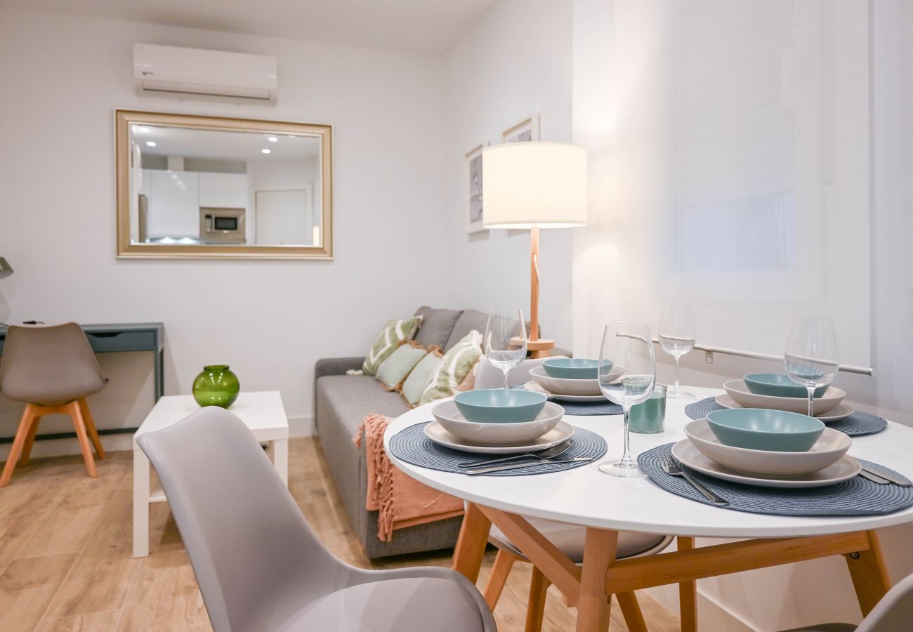 Apartamento en Madrid - M (PES57)Apartamento Moderno en Acacias con Excelente Ubicación en el Centro de Madrid