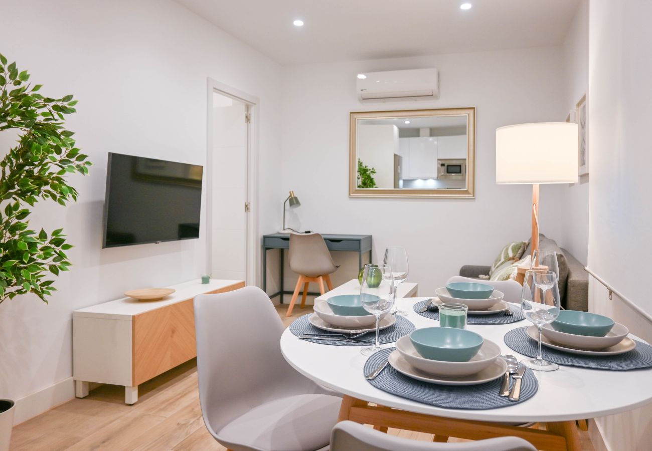 Apartamento en Madrid - M (PES57)Apartamento Moderno en Acacias con Excelente Ubicación en el Centro de Madrid