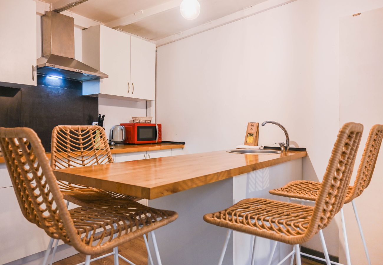 Apartamento en Madrid - Moderno y Elegante piso en Argüelles con 2 Suites y Vestidor – Ideal para Familias 