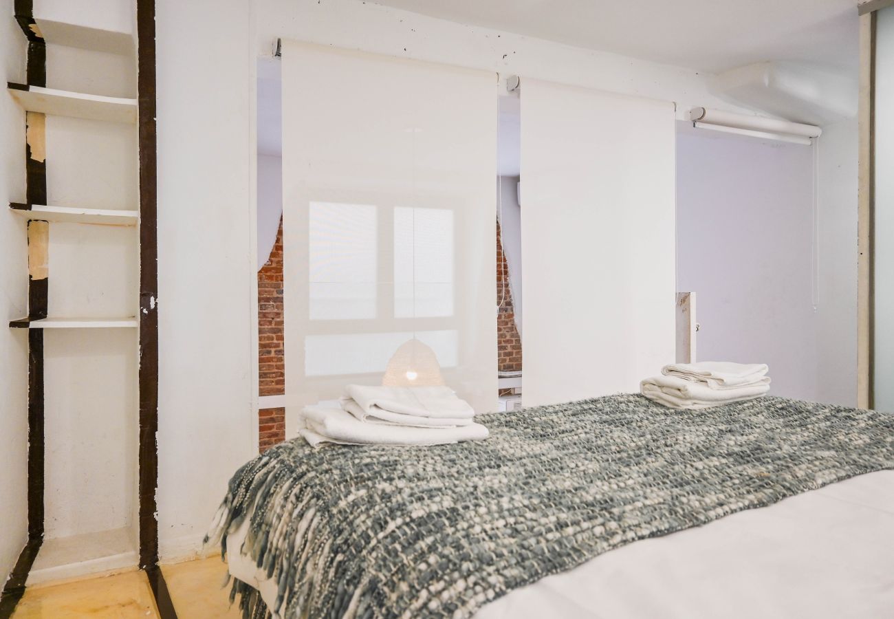 Apartamento en Madrid - Moderno y Elegante piso en Argüelles con 2 Suites y Vestidor – Ideal para Familias 