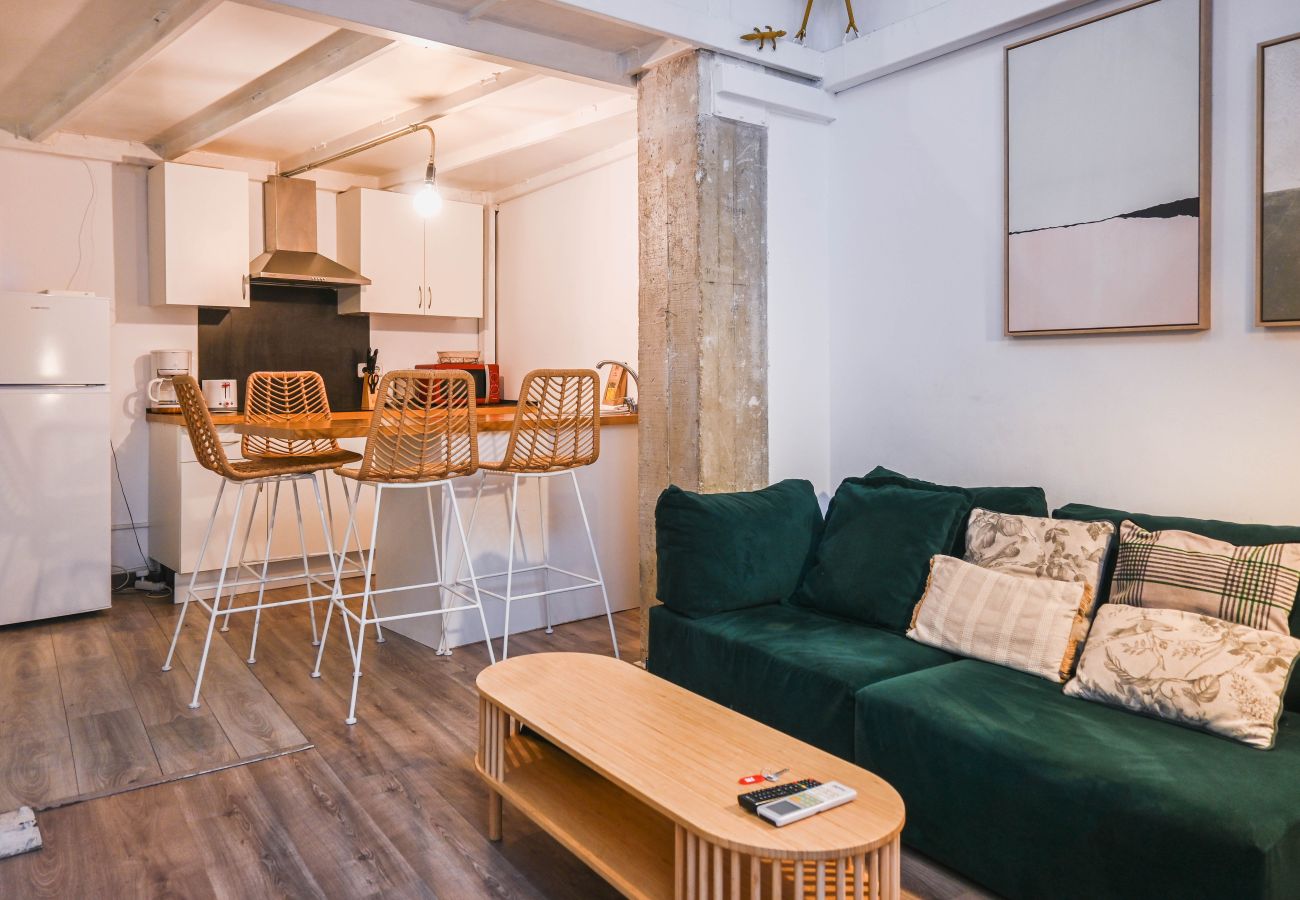 Apartamento en Madrid - Moderno y Elegante piso en Argüelles con 2 Suites y Vestidor – Ideal para Familias 