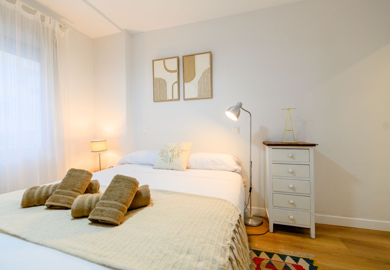 Apartamento en Madrid - Apartamento Luminoso con Balcón en el Corazón de Moncloa