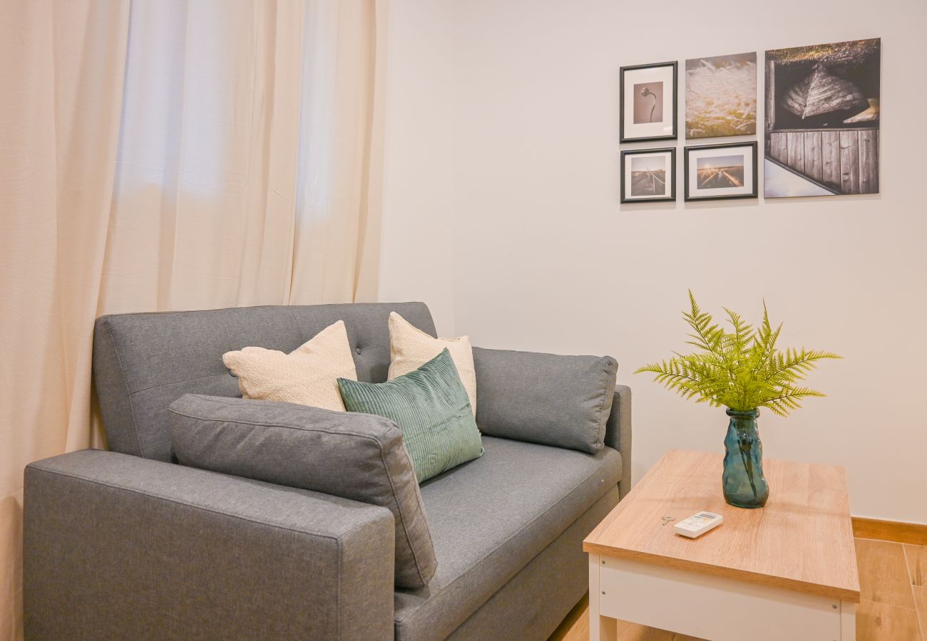 Apartamento en Madrid - Moderno y Acogedor Apartamento en Vallecas: Tu Refugio en Madrid