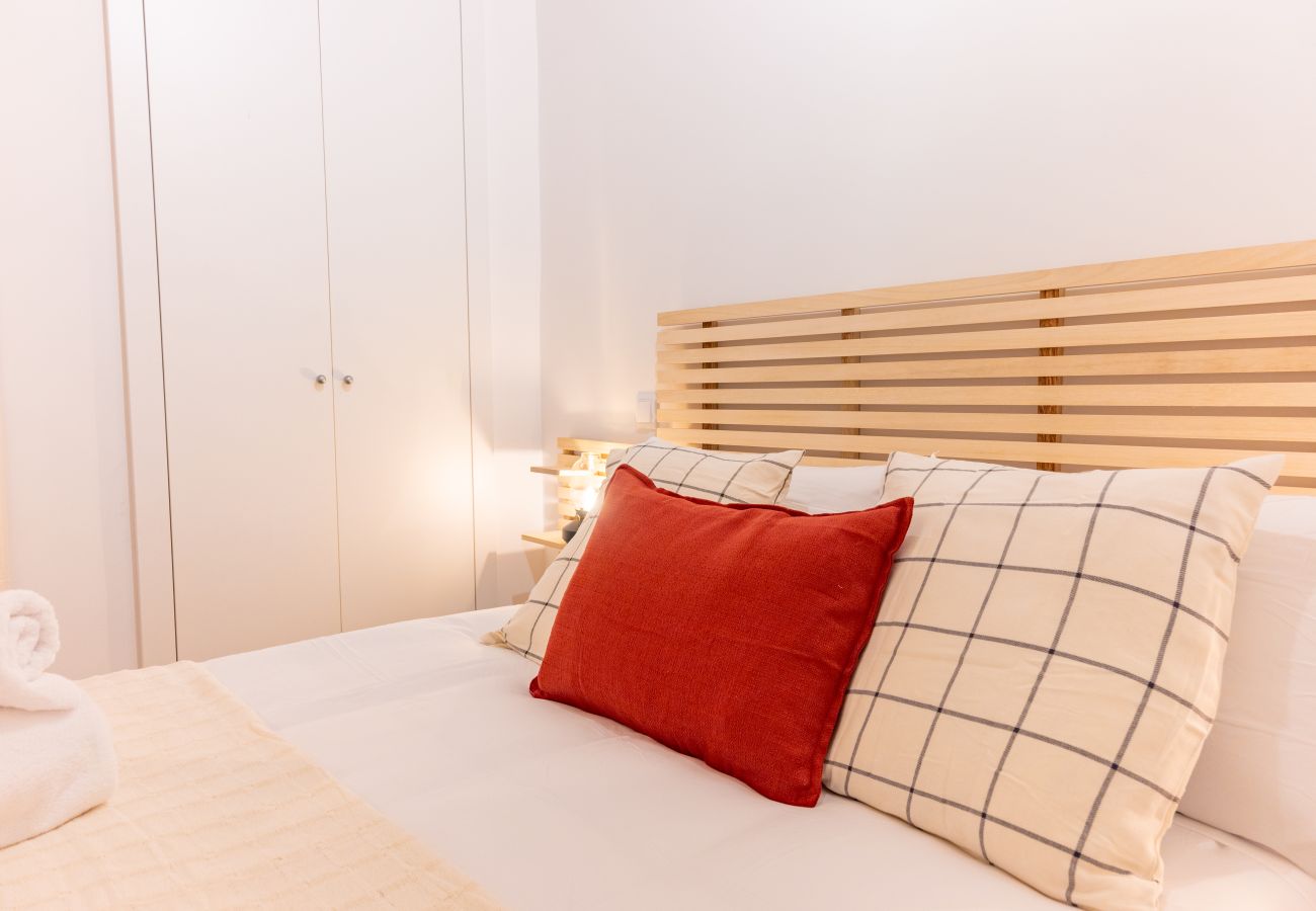 Apartamento en Madrid - Apartamento Moderno y Luminoso en el Corazón de Vallecas