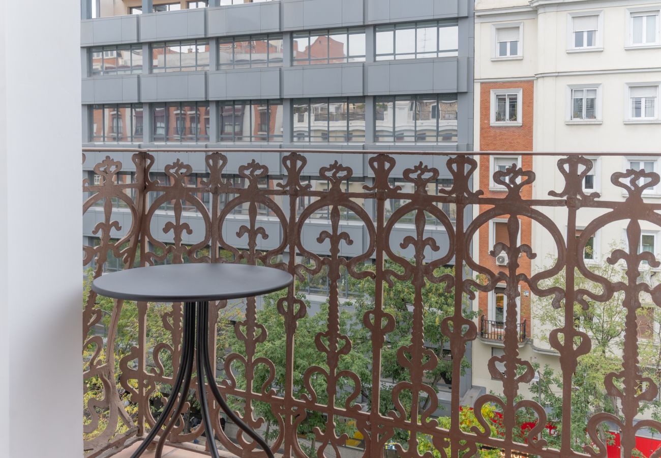 Apartamento en Madrid - Elegante y Acogedor Apartamento con Encanto en Salamanca	