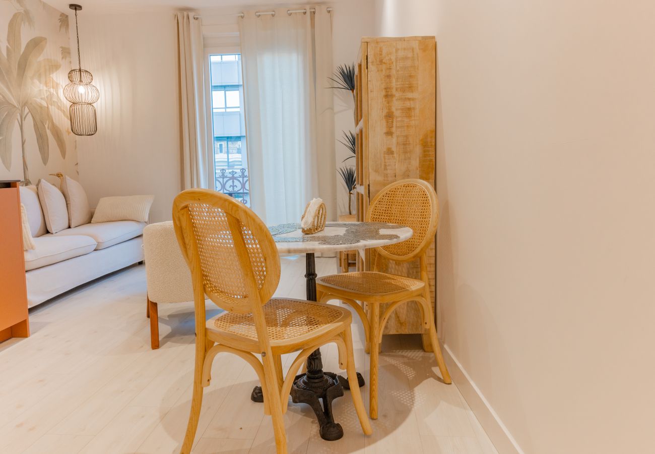 Apartamento en Madrid - Elegante y Acogedor Apartamento con Encanto en Salamanca	