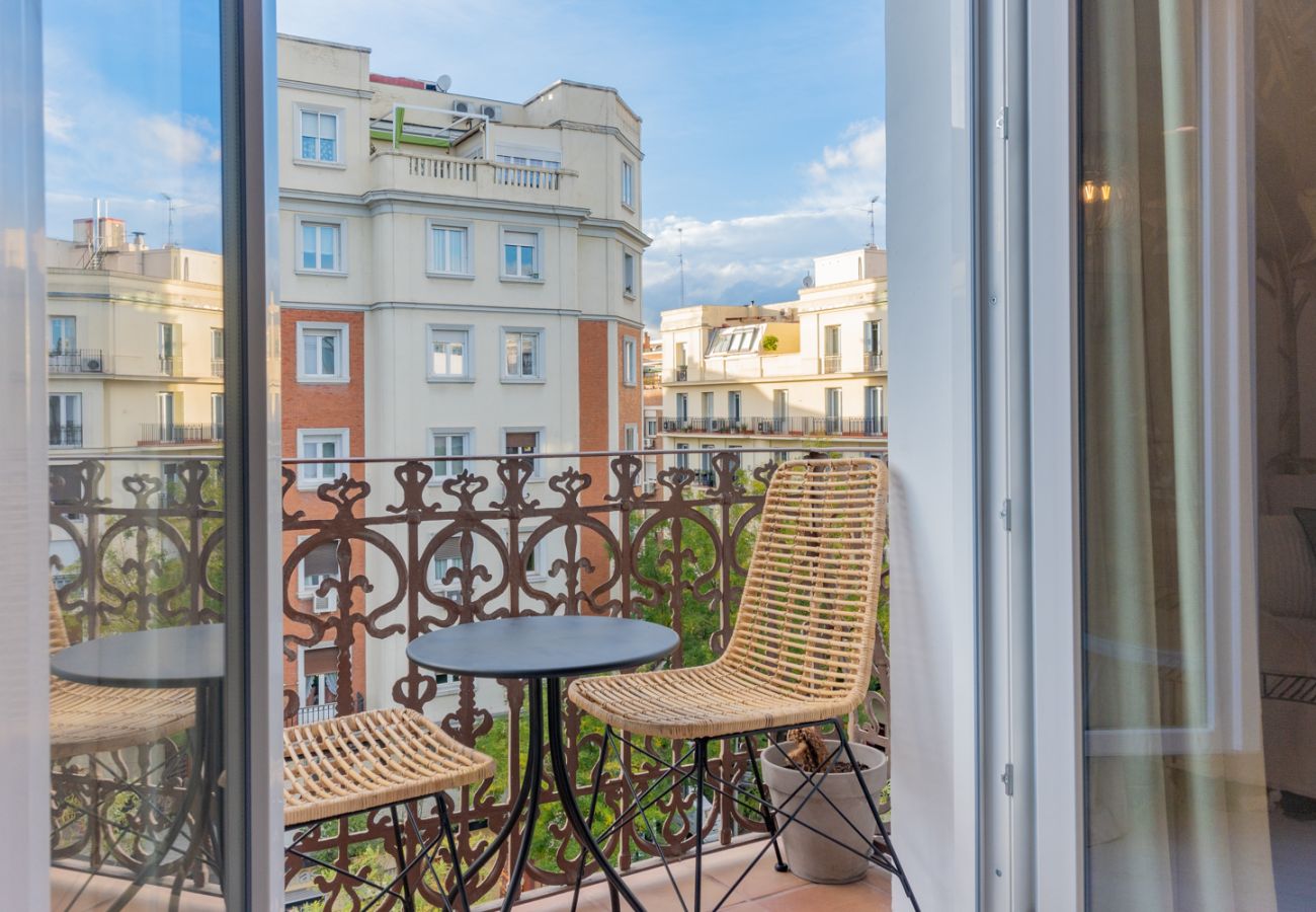 Apartamento en Madrid - Elegante y Acogedor Apartamento con Encanto en Salamanca	