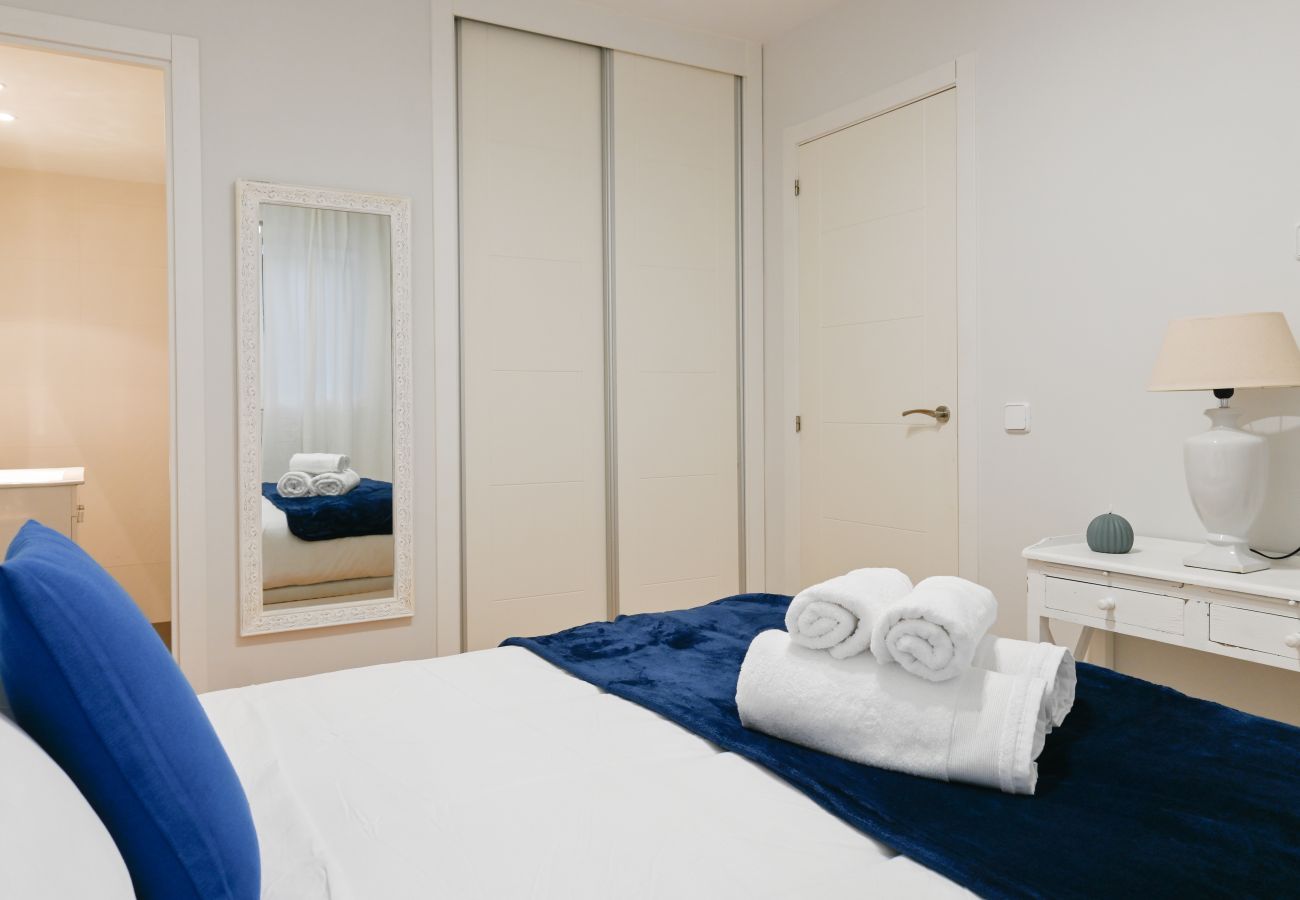 Apartamento en Madrid - Piso Amplio y Cálido en Madrid: Ideal para tu Estancia Perfecta