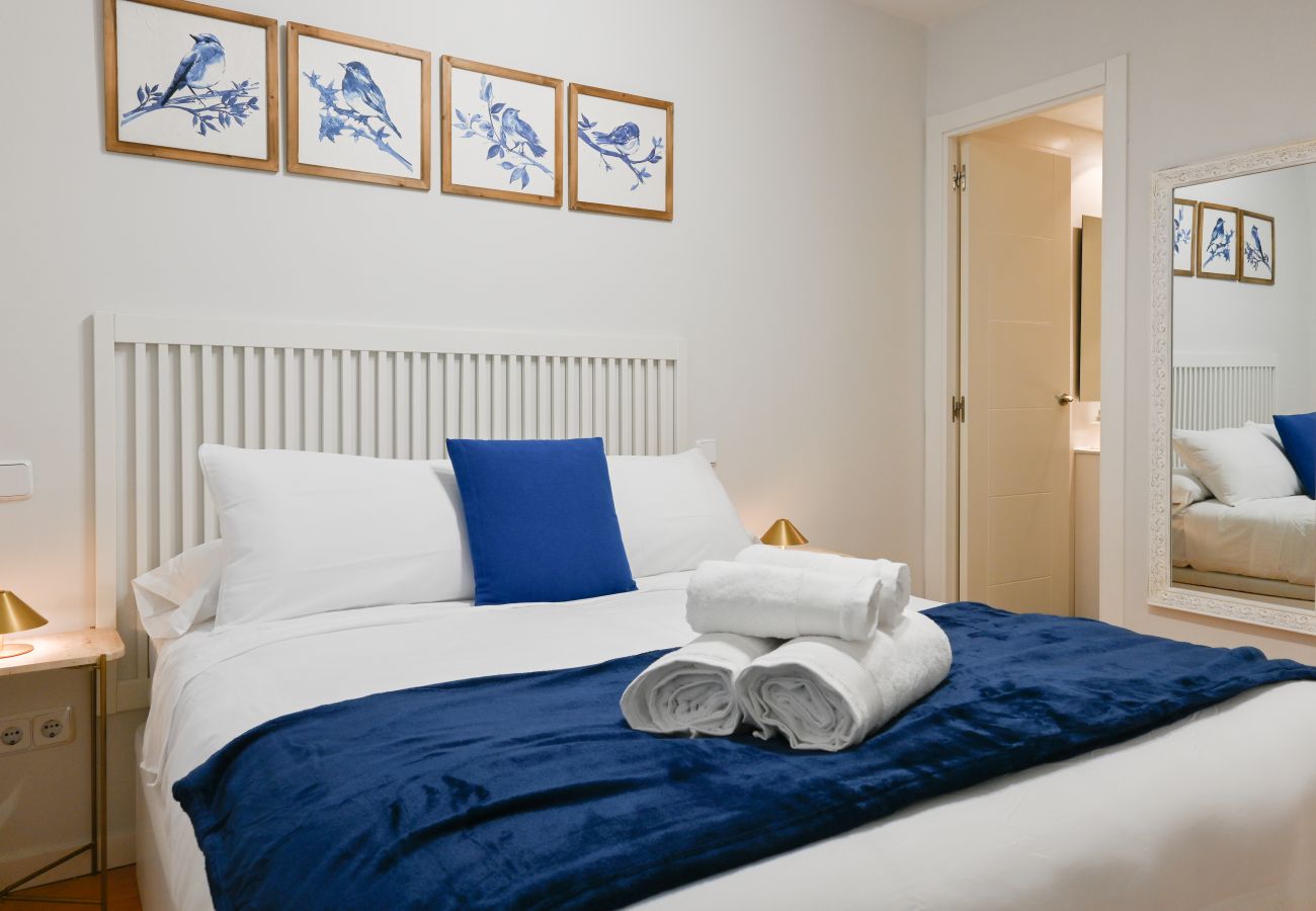 Apartamento en Madrid - Piso Amplio y Cálido en Madrid: Ideal para tu Estancia Perfecta