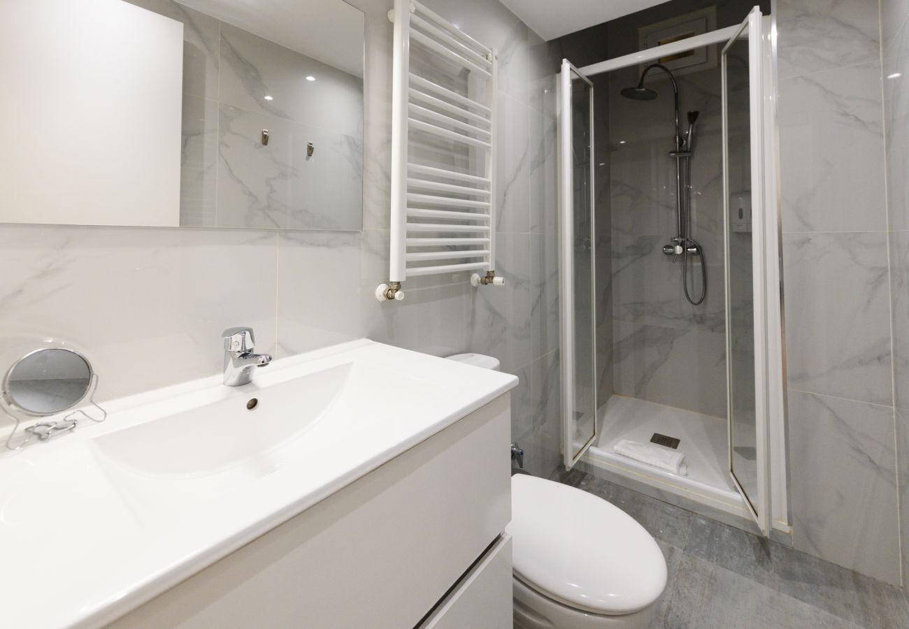 Apartamento en Madrid - Elegante vivienda de 3 habitaciones en el centro de Madrid 