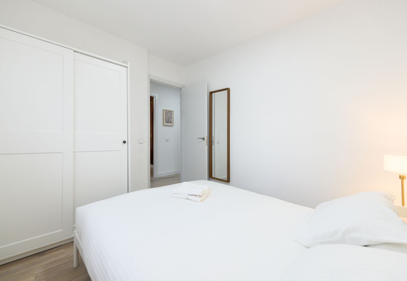 Apartamento en Madrid - Acogedor Piso en el Corazón de Vallecas: Ideal para Estancias Temporales