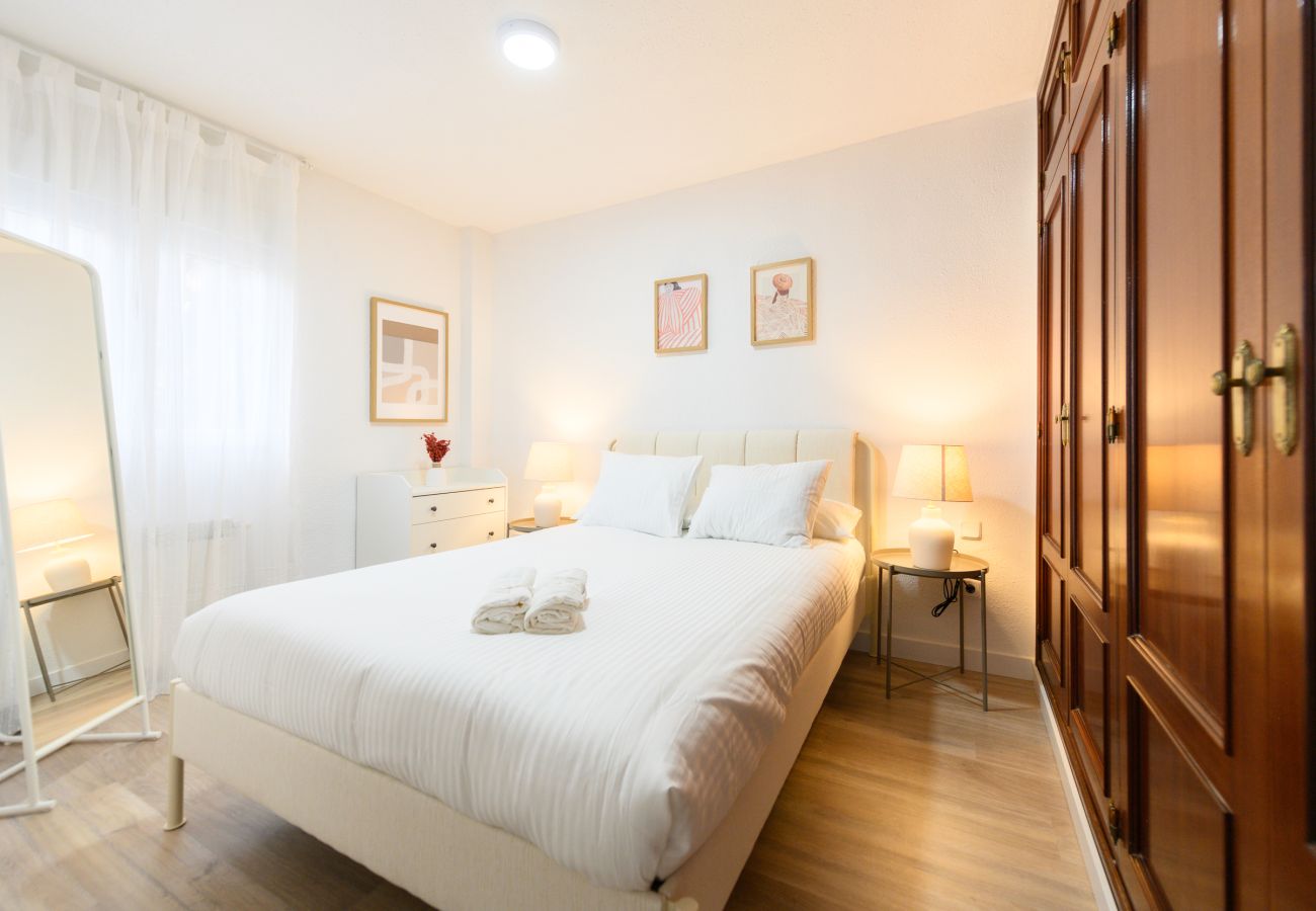 Apartamento en Madrid - Acogedor Piso en el Corazón de Vallecas: Ideal para Estancias Temporales