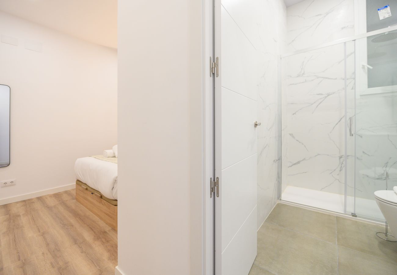 Apartamento en Madrid - Confort y estilo urbano: tu piso perfecto con 3 habitaciones 