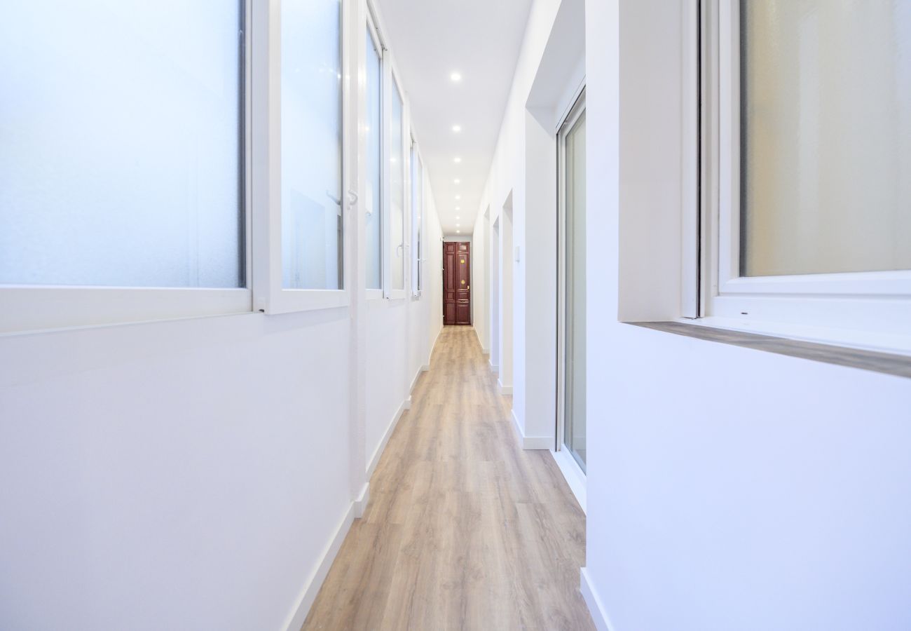 Apartamento en Madrid - Confort y estilo urbano: tu piso perfecto con 3 habitaciones 