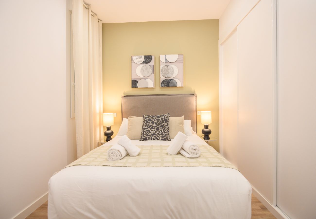 Apartamento en Madrid - Confort y estilo urbano: tu piso perfecto con 3 habitaciones 