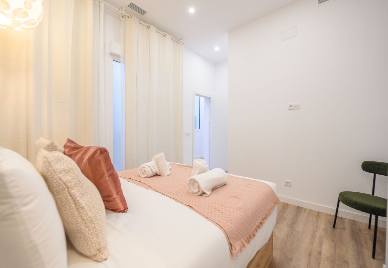 Apartamento en Madrid - Confort y estilo urbano: tu piso perfecto con 3 habitaciones 