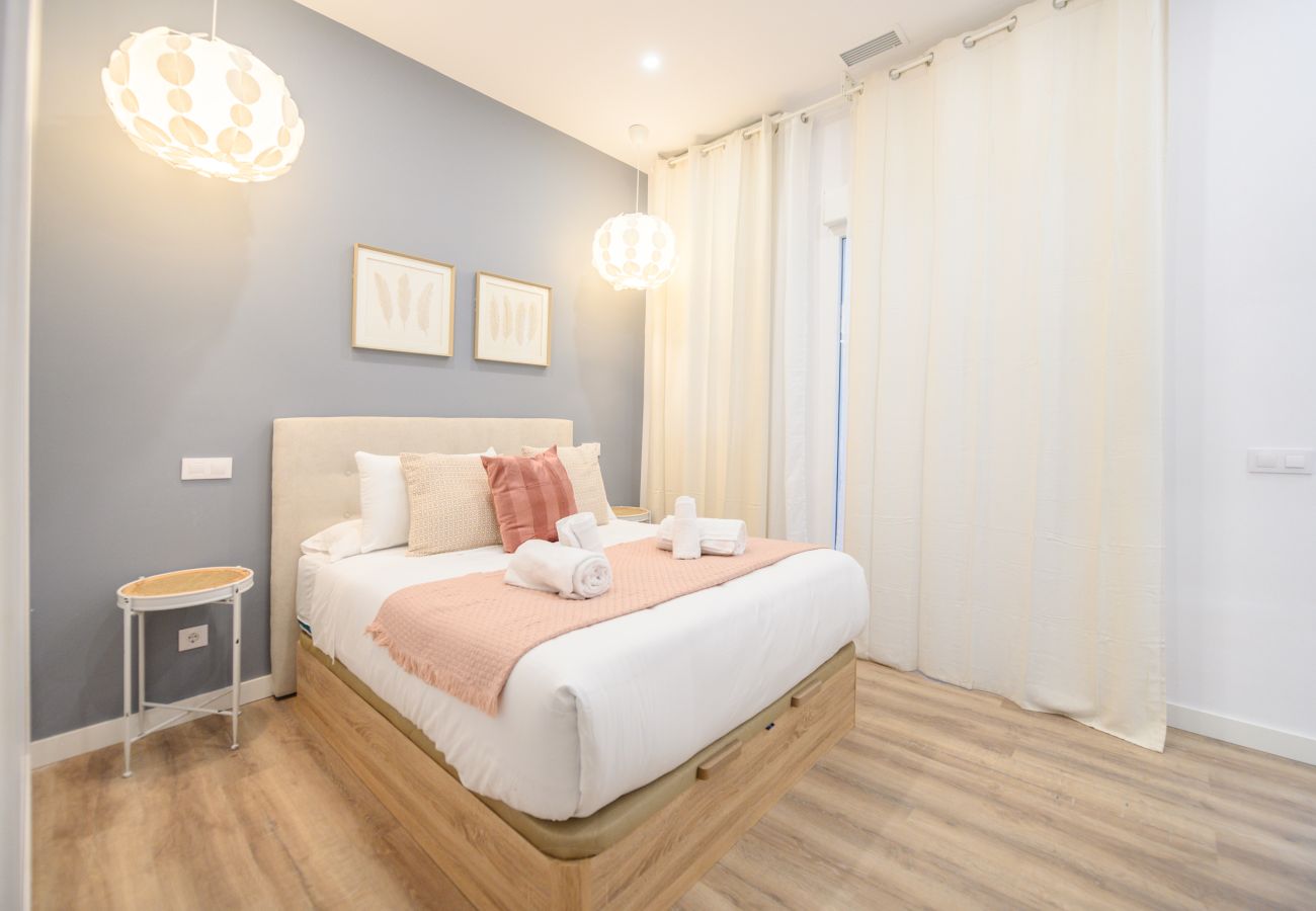 Apartamento en Madrid - Confort y estilo urbano: tu piso perfecto con 3 habitaciones 